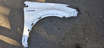 Pravy predni blatnik toyota rav4
