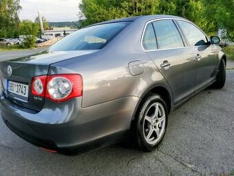 Volkswagen Jetta 2.0 tdi