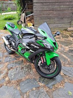Kawasaki Ninja ZX10R - 1