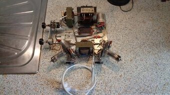 Lampový zesilovač stereo