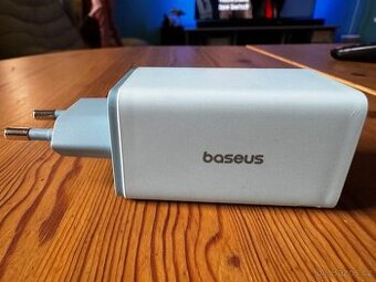 Rychlá nabíječka Baseus GaN6 Pro se 4 porty 65W - 1