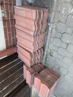 Prodám střešní tašky vortex hydra ferrara - Italy