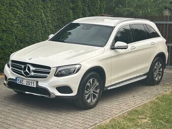 Mercedes GLC 220d 4M 9g 2016 ČR 1maj DPH VÝBAVA