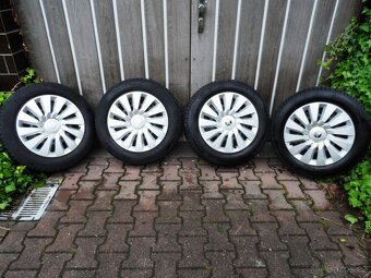 Komplet Zimní Sada Pirelli+Poklice205/60/16 ET 48 5X112