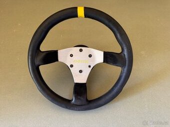 Sportovní volant Isotta