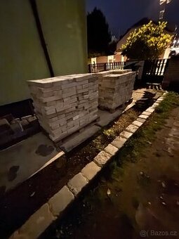 Bílá cihla