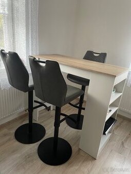 Barový stůl + barovky