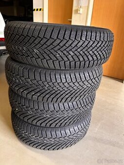 Zimní pneu 235/60 R19- nejeté