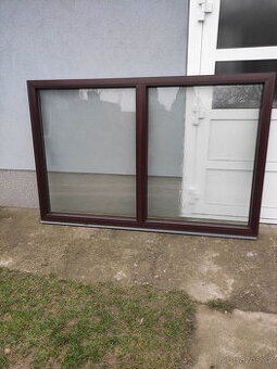 Plastové okno 2050x1350