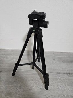 stativ, mobilní telefony,fotoaparáty , kamery a projektory
