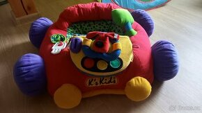 plyšové interaktivní dětské autíčko