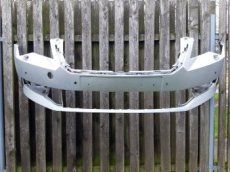 Skoda Superb lll predni naraznik