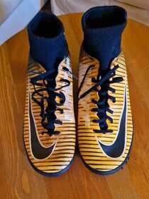 SÁLOVÉ BOTY NIKE ORANŽOVO ČERNÉ VELIKOST 41