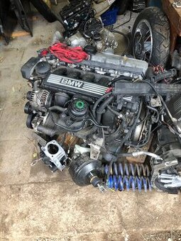 Prodám motor BMW n52b25a 325i 160kw 2005