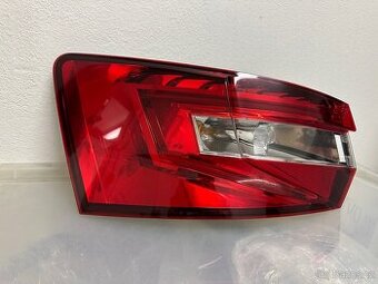 Superb 3 combi světlo