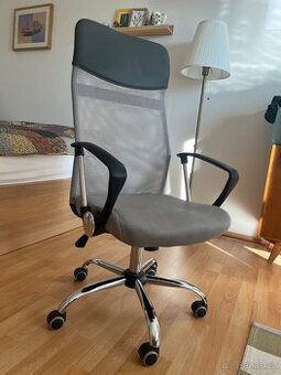 Kancelářská židle - skvělý stav