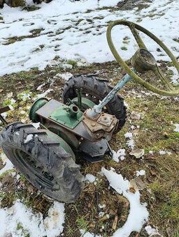 Motorobot PF 62 s volantem