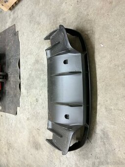 Giulia Quadrifoglio difuzor