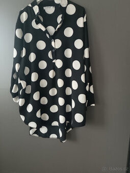 Krásná halenka UNI