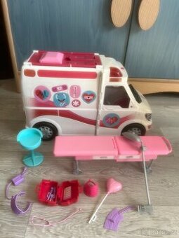 Barbie mobilní sanitka