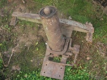 praga v3s sklapec S3 pv3s  motor prevodovka korba kabina