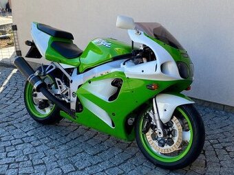 Kawasaki zx7r 28000 km