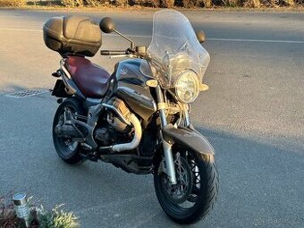 MOTO GUZZI BREVA V1100
