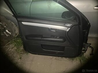Audi A4 Avant B6 4X DVERE CERNE KOMPLETNI