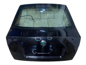 Páté dveře víko zadní černá LF9R Škoda Octavia 2 FL sedan 13