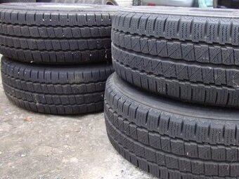 Zimní pneu 215/65 R16 C disky vw Transporter