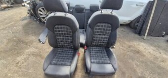 Sedacky interier audi A4 B8 8k sedan