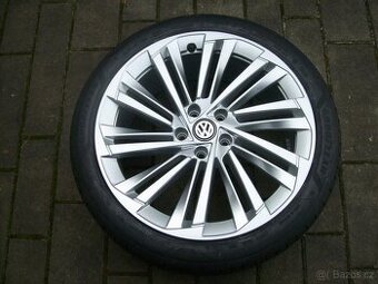 alu kola Superb III Passat B8 letní GY F1 235.40.19 95%