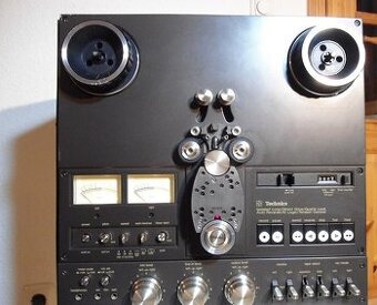 Magnetofon Technics RS-1700