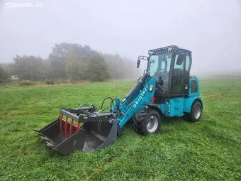 KLOUBOVÝ NAKLADAČ AKROTECT AK810 4X4