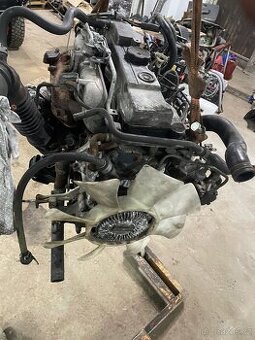 4m40