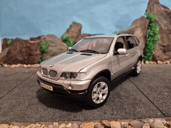 Prodám model 1:18 BMW X5 KYOSHO