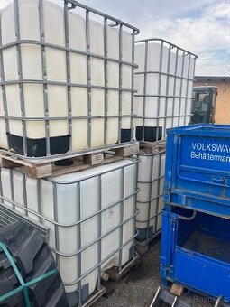 Nádrž 1000L IBC