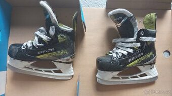 Prodám dětské brusle Bauer a CCM - 1