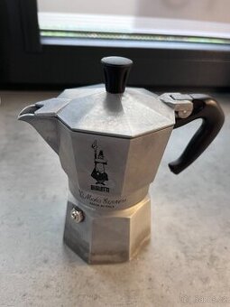 Moka konvička - Bialetti Moka express 3 ☕️