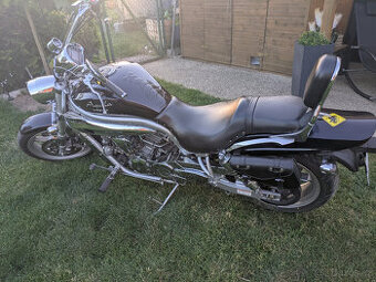 Hyosung Aquila GV650 2007 cruiser