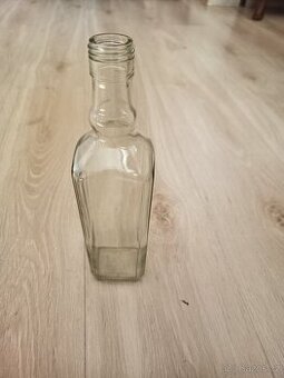Skleněná láhev Marasca 0,75 L