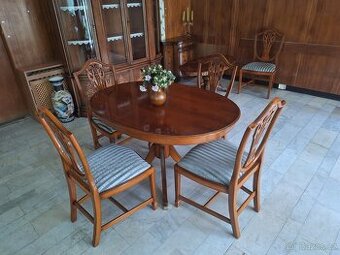 KVALITNÍ DŘEVĚNÝ ROZKLÁDACÍ STŮL + 4 ŽIDLE VELMI DRAHÝ MODEL