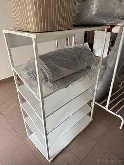 Botník IKEA