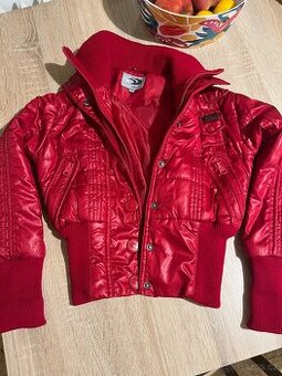Bunda červená vel. 128, velmi módní