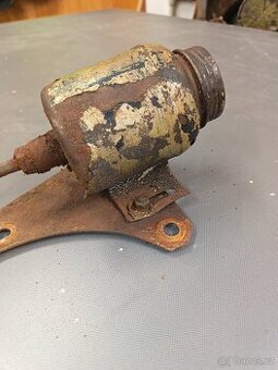 Nádobka brzdové kapaliny Zetor