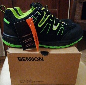 Prodám úplně nové pracovní boty _ v38 👍👍👍