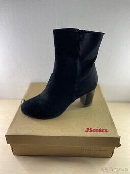 Bata Kotníkové boty vel. 40
