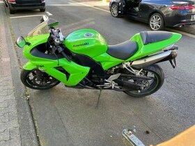 Kawasaki Zx10r 2006-2007 na nahradní díly.
