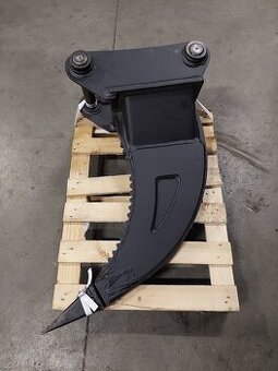 Ripper na traktorbagr , pasove rypadlo 6-10 tun