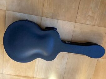 Pevný kufr na kytaru